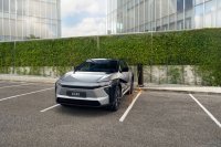De Toyota bZ4X is eindelijk de EV die hij altijd had moeten zijn