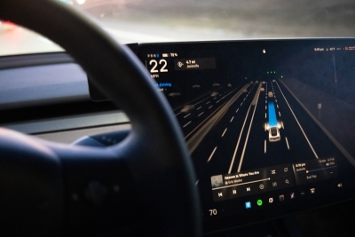 Tesla FSD mag nu op Nederlandse wegen rijden